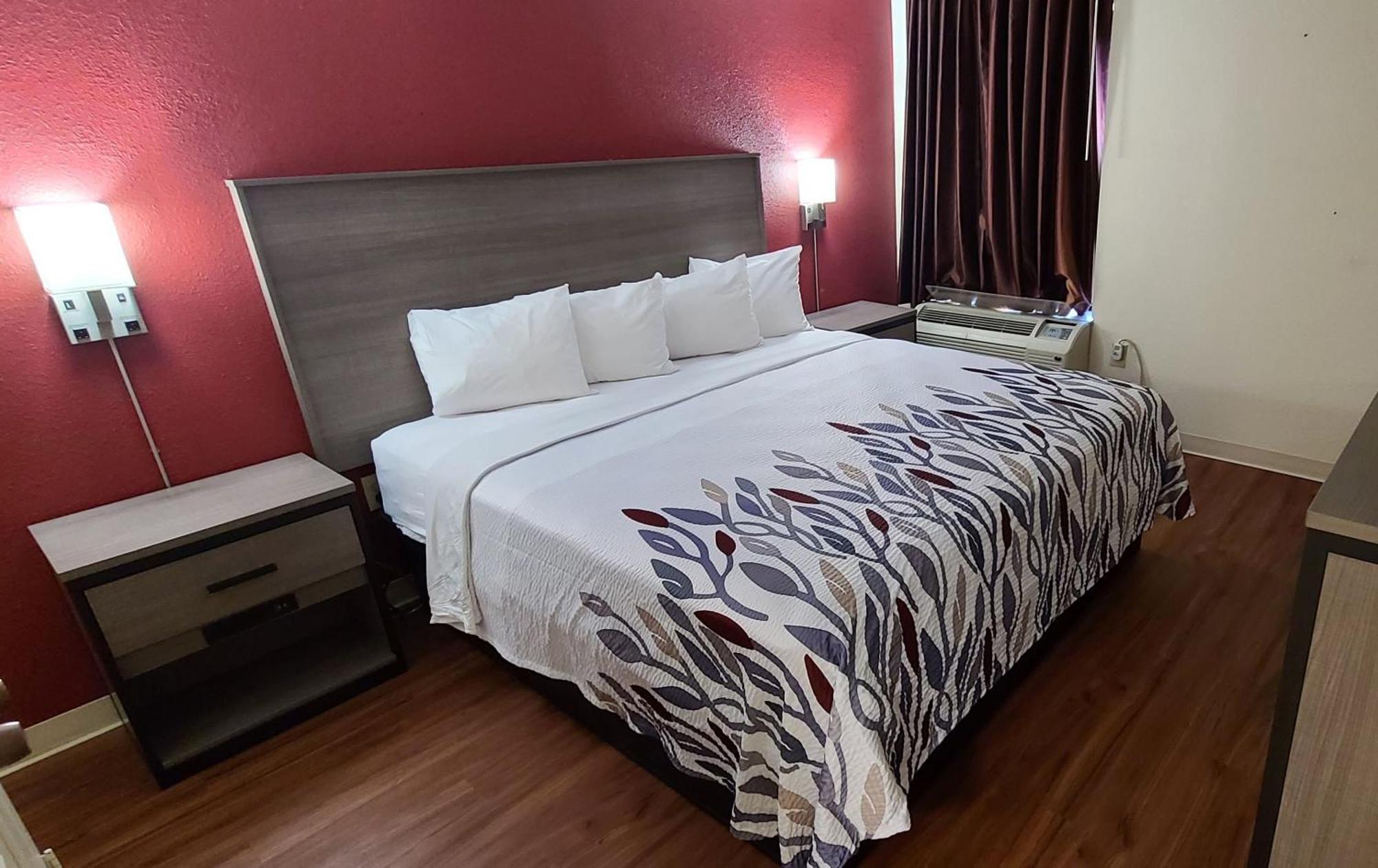Red Roof Inn & Suites Cornelius - Lake Norman Esterno foto